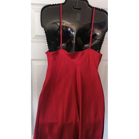 Dentelle Vintage Satin Slip Dress Gown Size Small Red Floral Embroidered 70s 80s - Picture 6 of 7